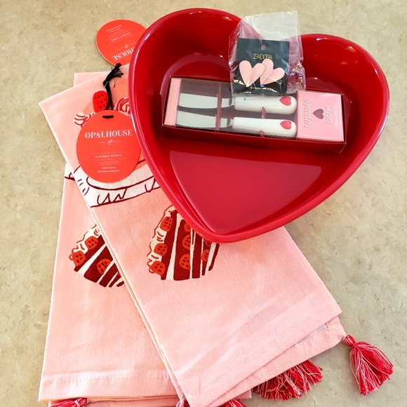 Valentine bundle - Picture 1 of 4